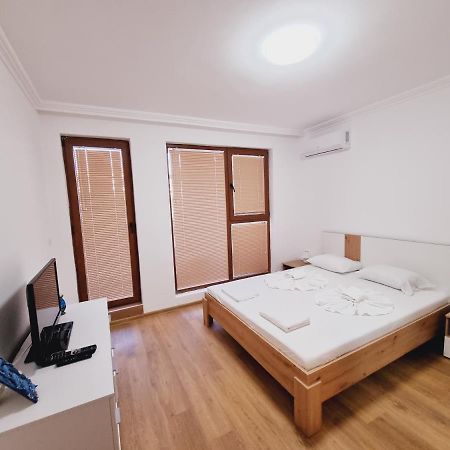 Fenix Apart Complex Sveti Vlas Εξωτερικό φωτογραφία
